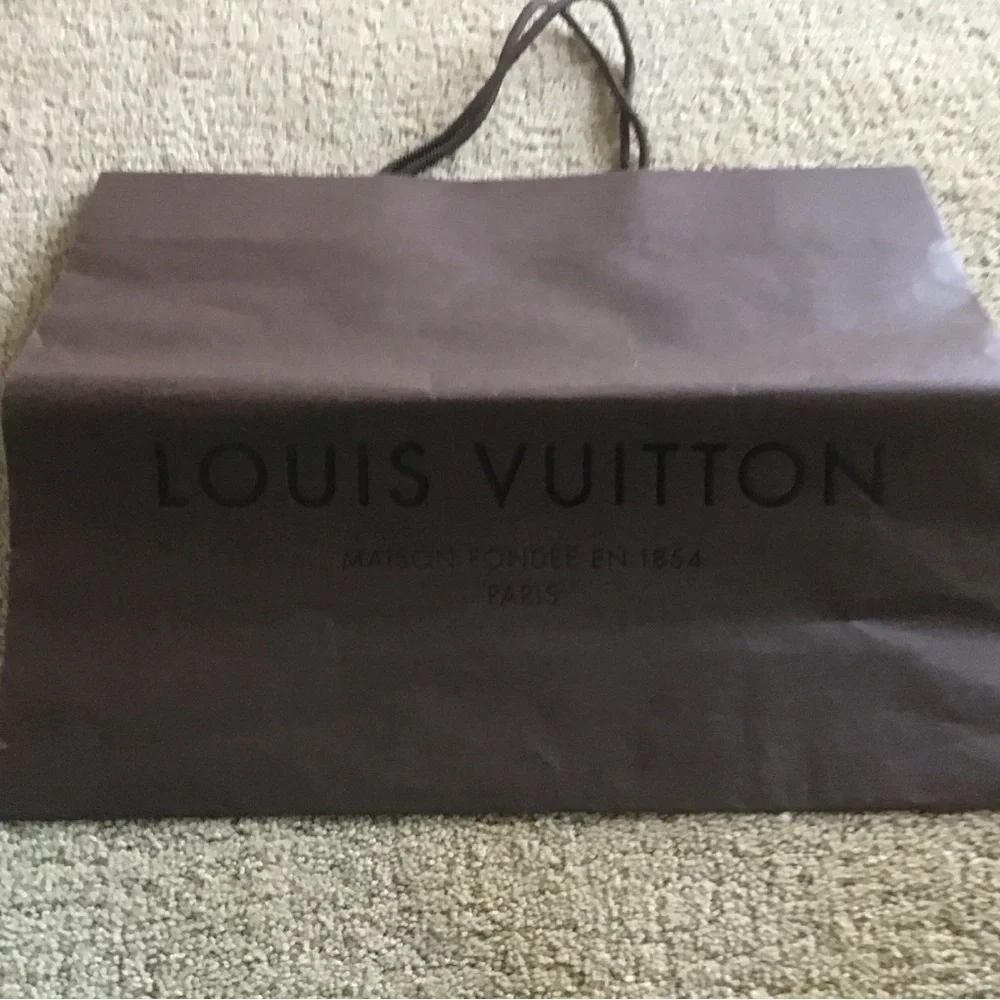 Authentic Louis Vuitton Vintage Brown Paper Shopping Bag Sac Medium 16‎ x 13